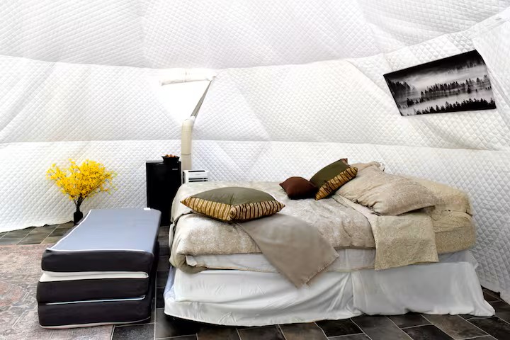 Couple's Getaway Waterfront Dome